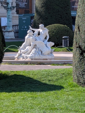 PXL 20250405 074534064