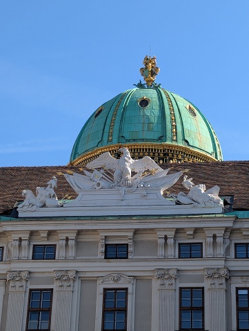 PXL 20250405 080152321