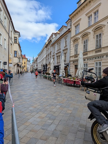 PXL 20250406 073911330