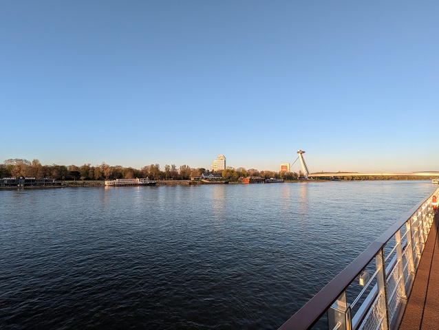 PXL 20250406 045530246