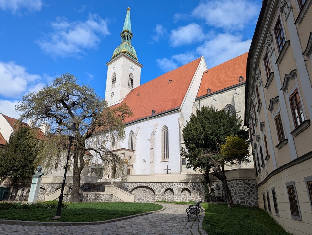 PXL 20250406 074728006