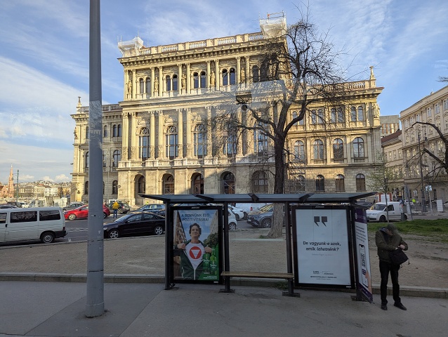 PXL 20250407 063917307